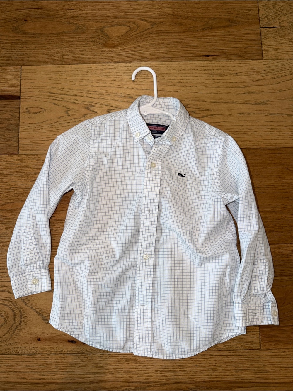 Vineyard Vines White Shirt with Light Blue Check Button-Down
